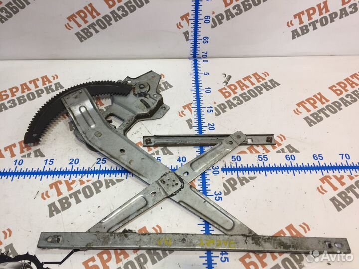 Стеклоподъёмник передний (электрический) Лев