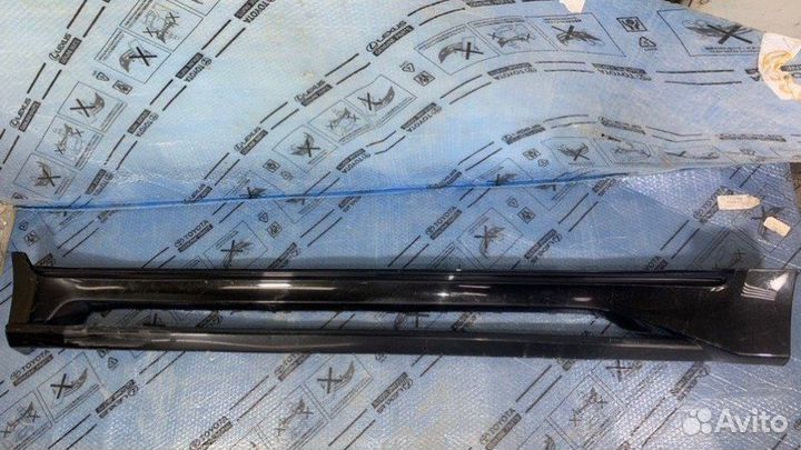 Накладка порога правая Lexus Lx570 2015