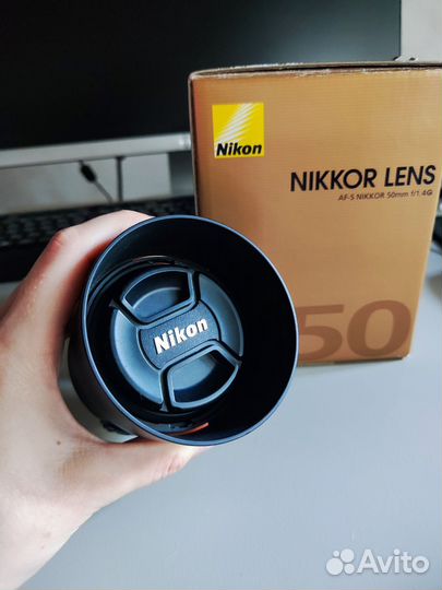 Объектив Nikon AF-S 50mm f/1.4G c фильтром hoya