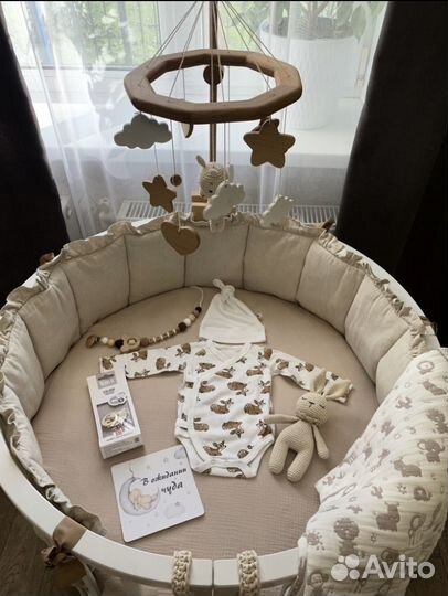 Мобиль на кроватку деревянный