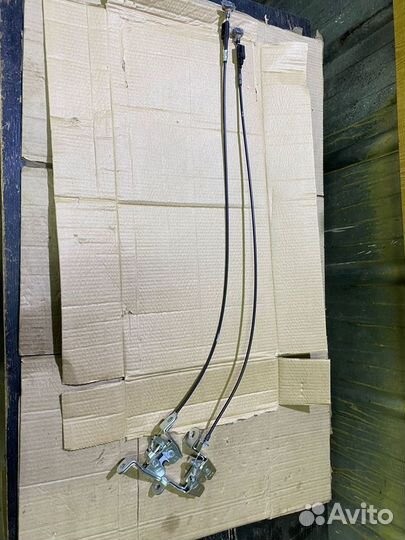 Замок сидений право лево Toyota Camry 70