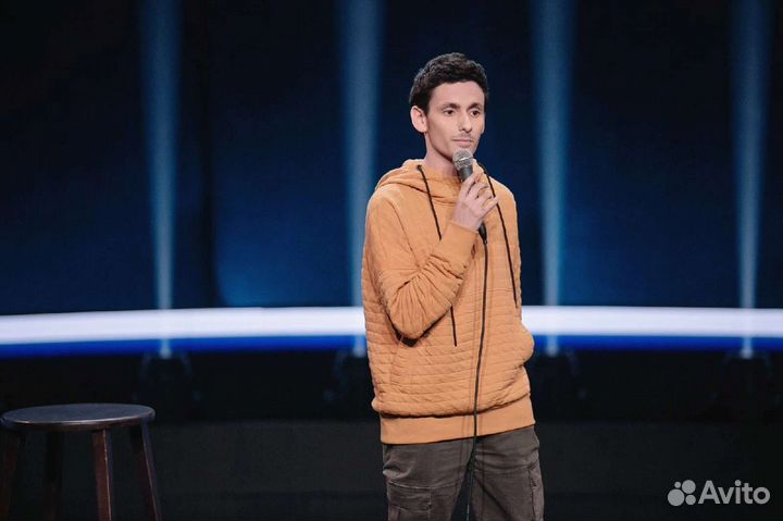 Выступление в жанре стендап