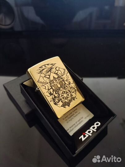 Зажигалка zippo с гравировкой Помни Свои Корни