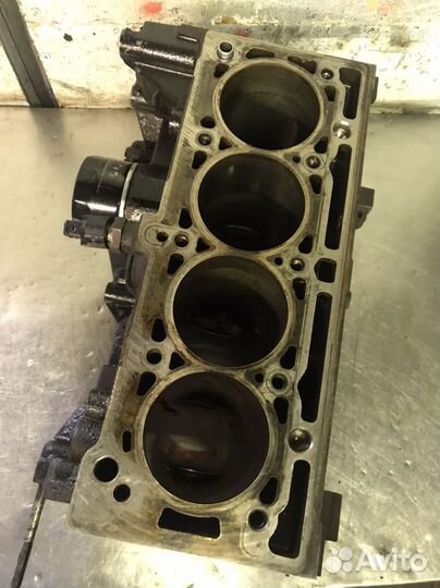 Блок цилиндров K4M Renault 1.6 16v