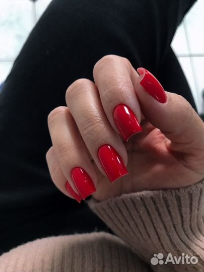 Маникюр и педикюр