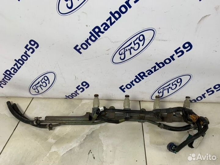 Рампа топливная Nissan Almera N15 2.0 (SR20DE)