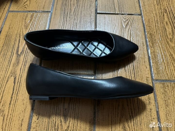 Балетки на небольшом каблучке, размер 38, новые