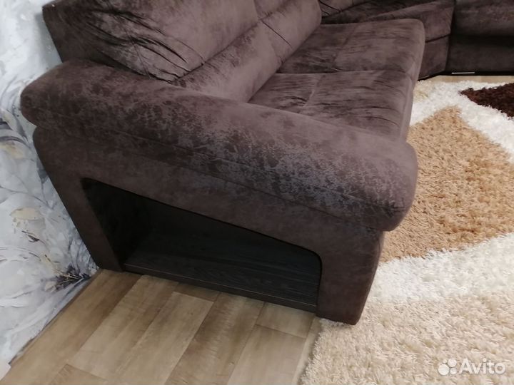 Большой угловой диван бу