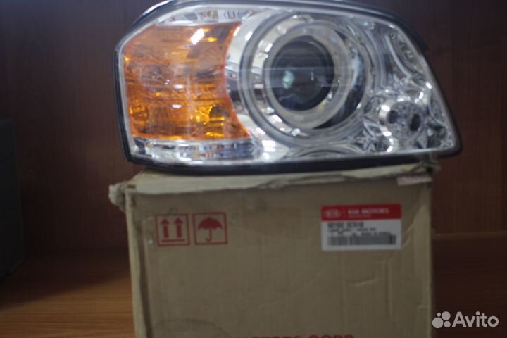 Фара передняя правая KIA Magentis 2002-2005