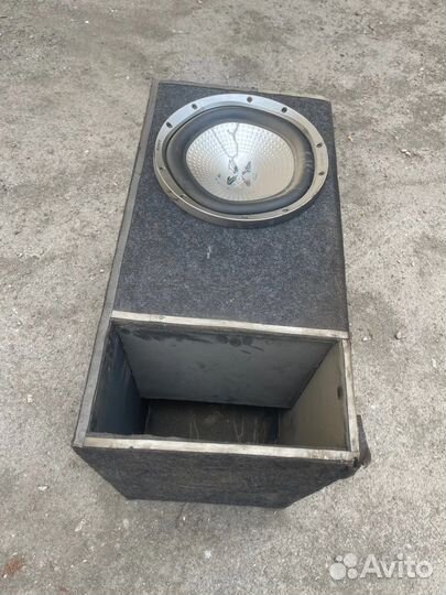 Активный сабвуфер