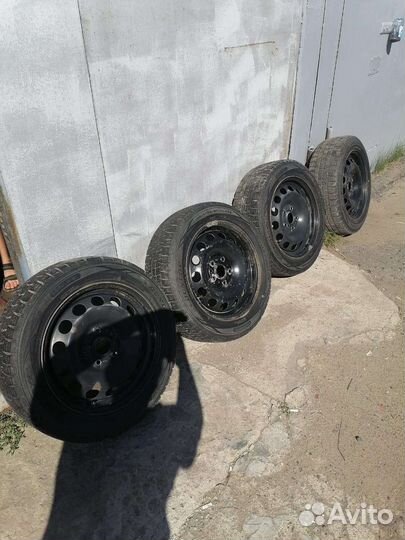 Dunlop SP Sport 2000 205/55 R16