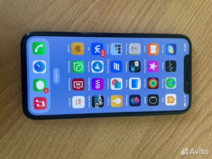 iPhone X, 64 ГБ