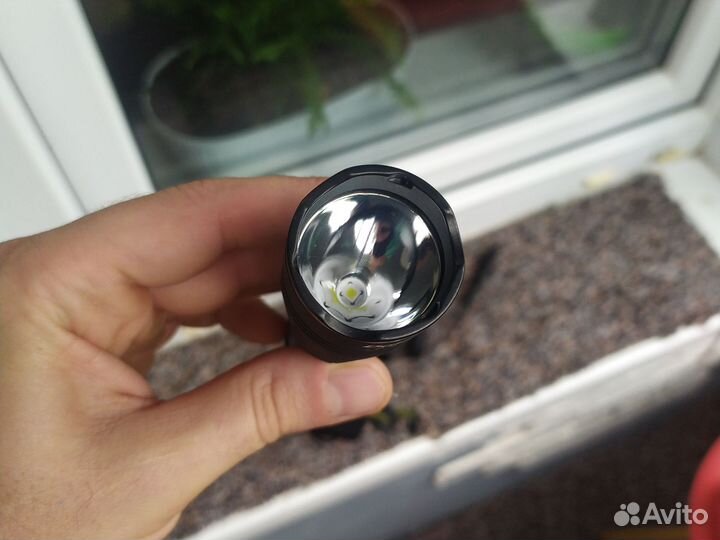 Фонарь тактический Armytek Dobermann Pro XHP35 HI