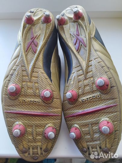 Футбольные бутсы размер 42-43