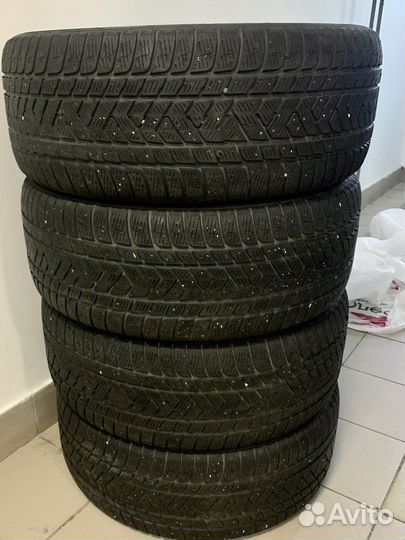 Pirelli Scorpion Winter 275/40 R22 108V