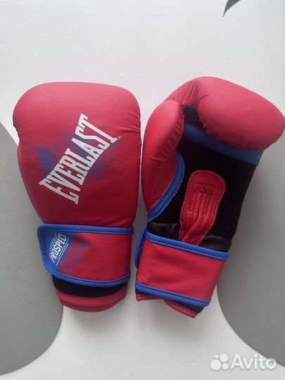 Боксерские перчатки 8 OZ