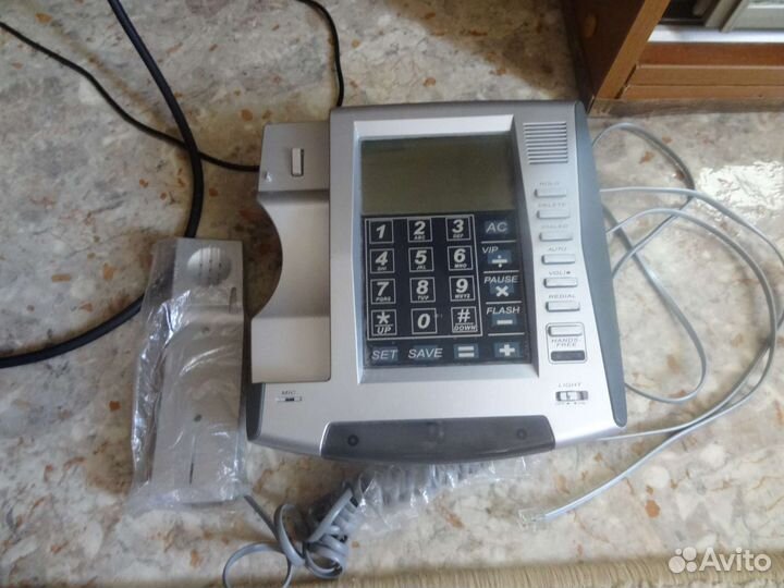 Продам стационарный телефон alcatel