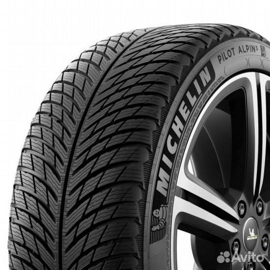 Michelin Pilot Alpin 5 SUV 275/40 R22