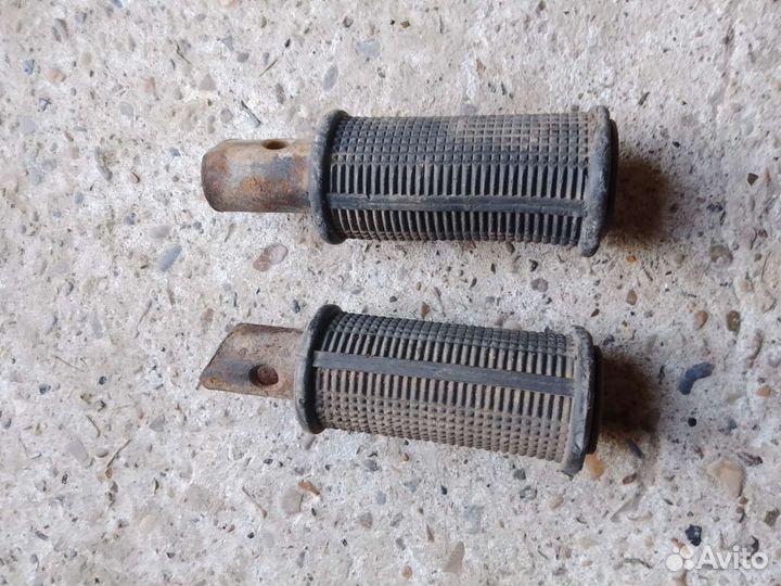 Подножки мотоцикла Днепр