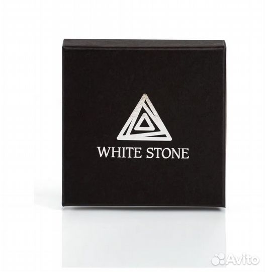 Браслет на руку, из вулканического камня и говлита