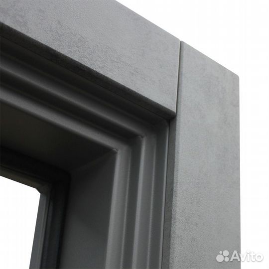 Входная дверь с зеркалом