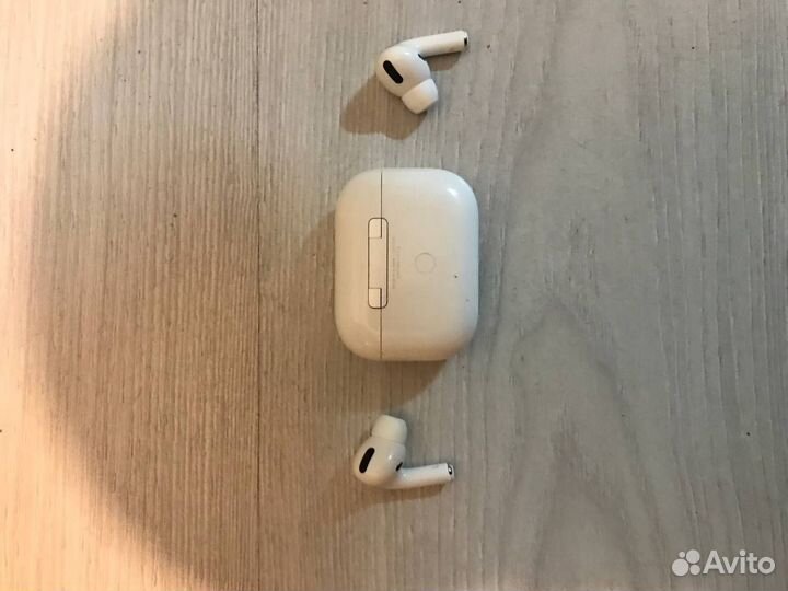 Apple airpods pro