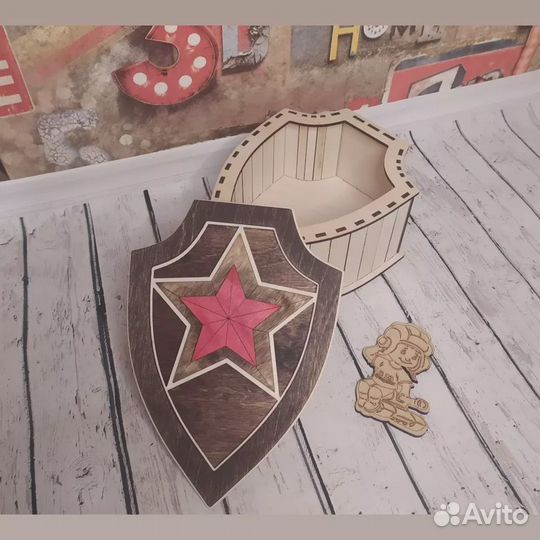 Коробка подарочная деревянная