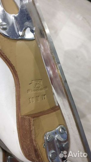 Фигурные коньки riedell