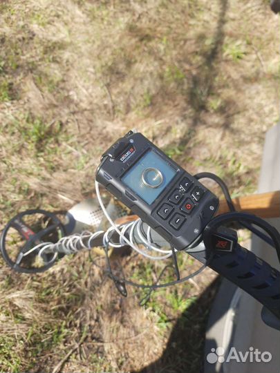 Поиск потерянного с металоискателем