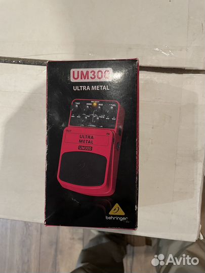 Педаль Behringer UM 300