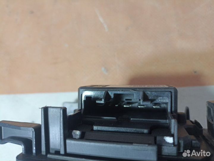 Реостат печки Nissan X-Trail T32 2.5 QR25DE