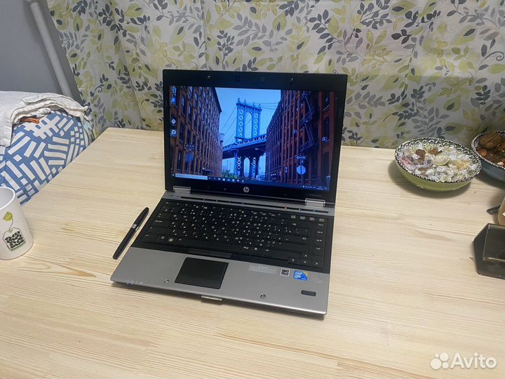 Стальной HP i7 Nvidia Quadro