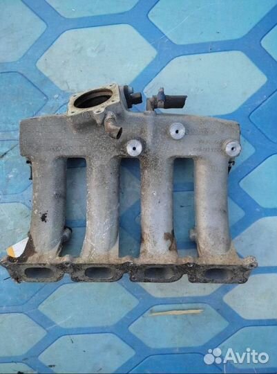 Коллектор впускной 06B133223D