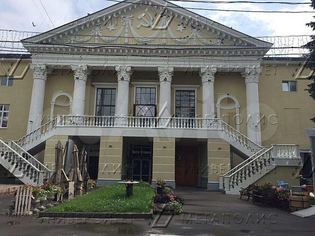 Помещение свободного назначения 380 м²