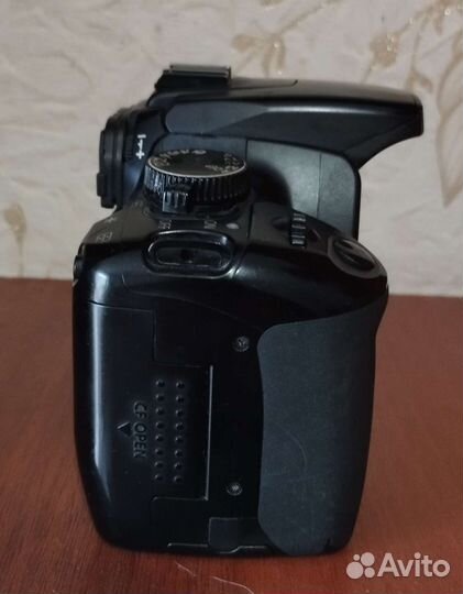 Зеркальный фотоаппарат canon 400d на запчасти