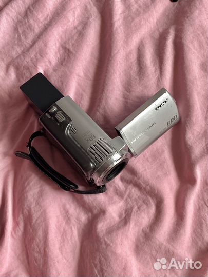 Винтажная камера sony handycam в стиле VHS