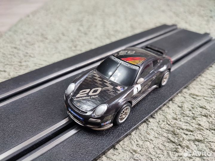 Автотрек Carrera Digital 143 Porsche GT3 Cup