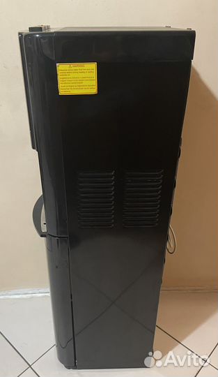 Кулер для воды с нижней загрузкой