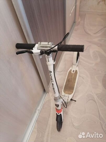 Самокат подростковый двухколесный б/у. AnneLawson