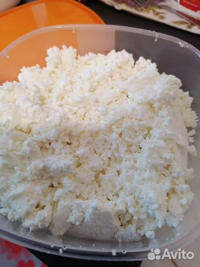 Козье молоко, сыр, сгущёнка, сливочное масло