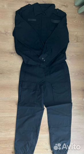 Полицейская чёрная форма