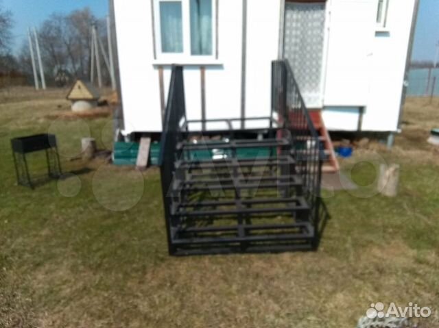 Лестница к дому