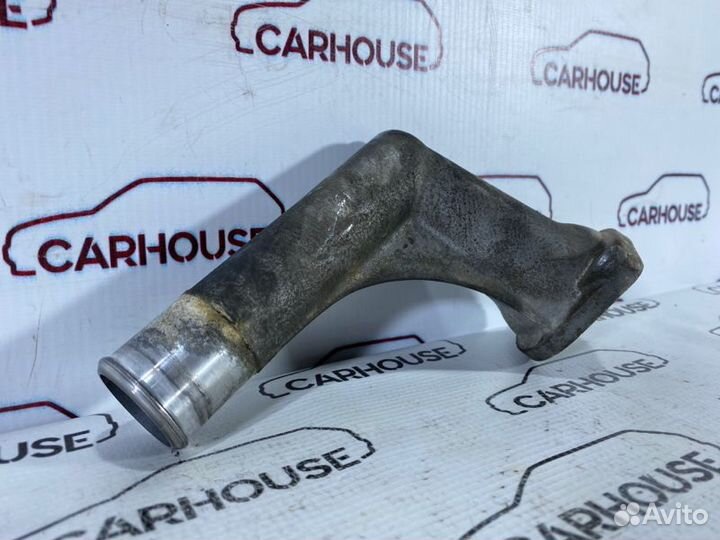 Флянец охлаждения Toyota Avensis Verso 1 2.0