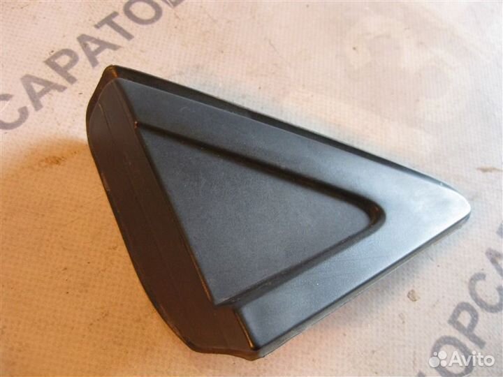 Накладка крыла задняя левая Nissan Primera P12