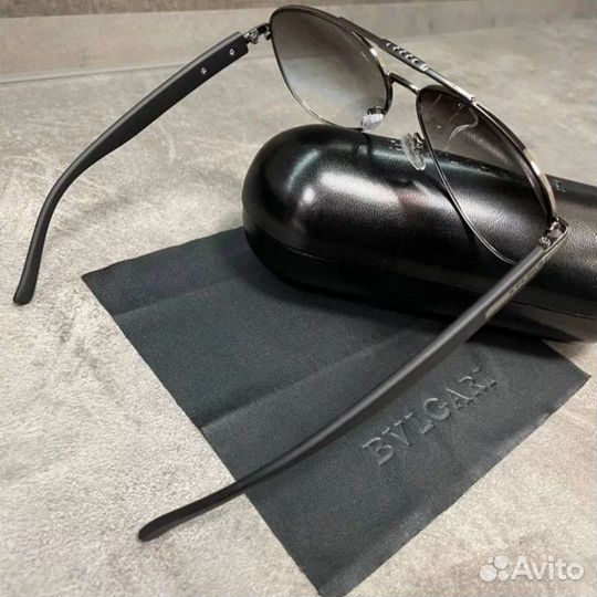 Очки bvlgari. Новые. Комплект