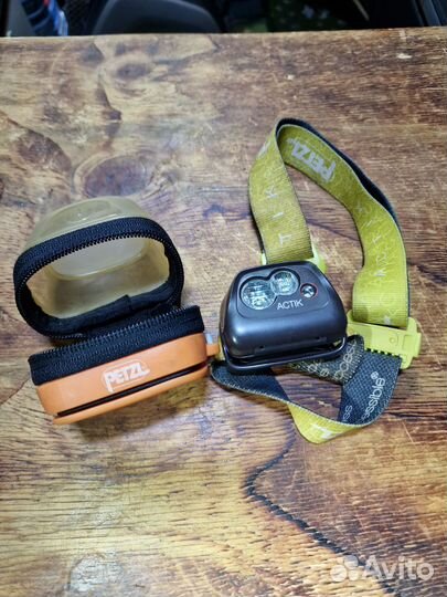 Налобный фонарь petzl actik