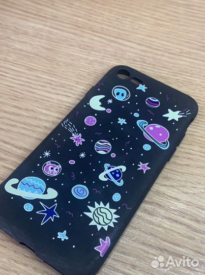 Чехлы на iPhone 7