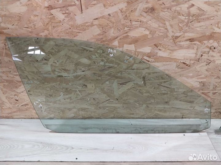 Стекло двери переднее Audi A4 B5