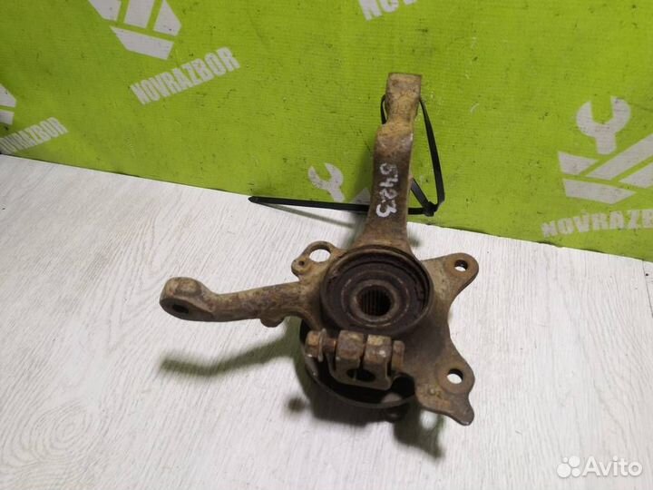 Кулак поворотный передний левый Фольксваген Голь