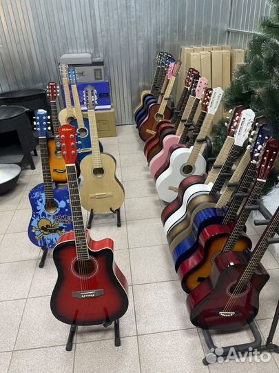 Гитара акустическая/классическая новая